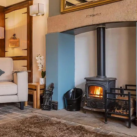 Holiday home Stone In Picturesque North Yorkshire Village - Bull Dog Ampleforth